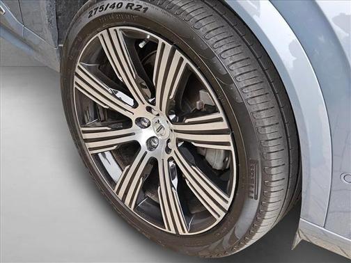 2022 Volvo XC90 T6 Inscription