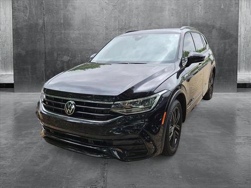 2022 Volkswagen Tiguan 2.0T SE R-Line Black