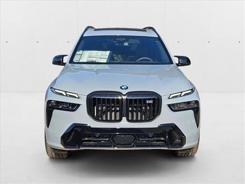 2026 BMW X7 M60i