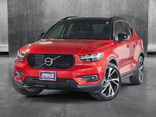 2020 Volvo XC40 T5 R-Design
