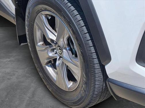 2023 Toyota RAV4 Hybrid LE