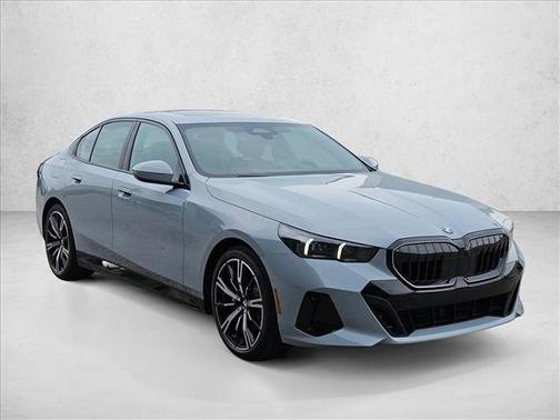 Brooklyn Grey Metallic 2027 BMW 530 i