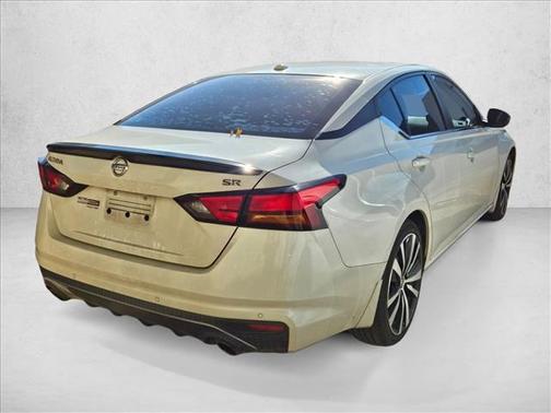 2020 Nissan Altima SR FWD