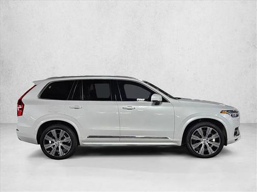 2021 Volvo XC90 Recharge Plug-In Hybrid T8 Inscription Expression 7 Passenger