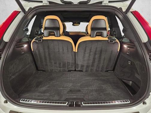 2021 Volvo XC90 Recharge Plug-In Hybrid T8 Inscription Expression 7 Passenger