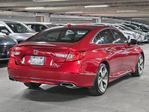 Radiant Red Metallic 2018 Honda Accord Touring