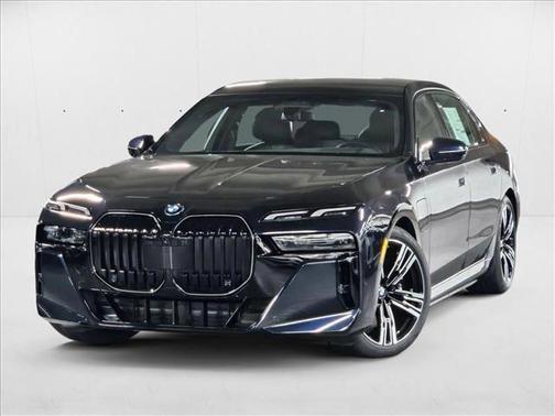 2025 BMW 750e i xDrive