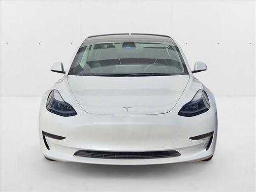 2022 Tesla Model 3 Standard Range