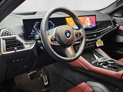 2026 BMW X6 xDrive40i