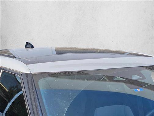 2023 Land Rover Range Rover Evoque R-Dynamic SE