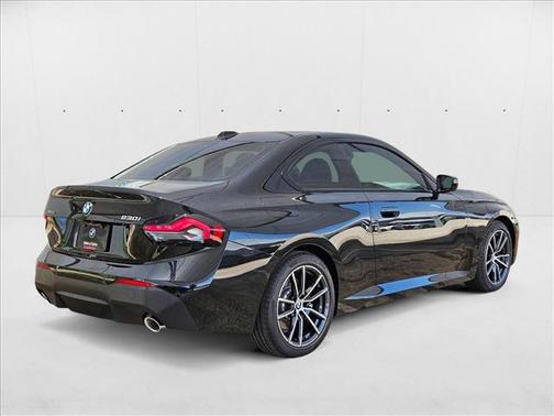 2025 BMW 230 i xDrive
