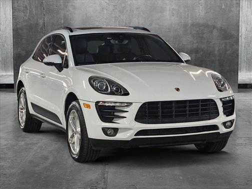 2017 Porsche Macan Base
