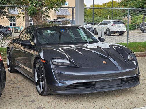 2022 Porsche Taycan RWD