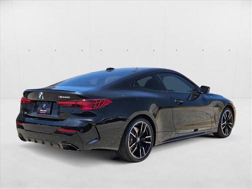 2026 BMW M440 i
