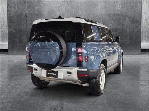2024 Land Rover Defender 110 P300