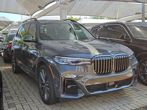 2021 BMW X7 M50i