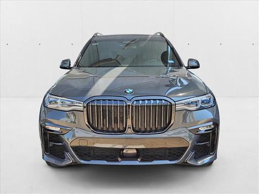 2021 BMW X7 M50i