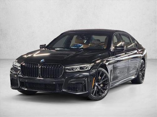 2022 BMW 740 i