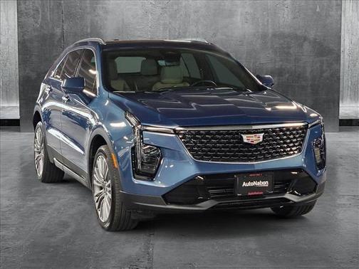 2025 Cadillac XT4 Premium Luxury