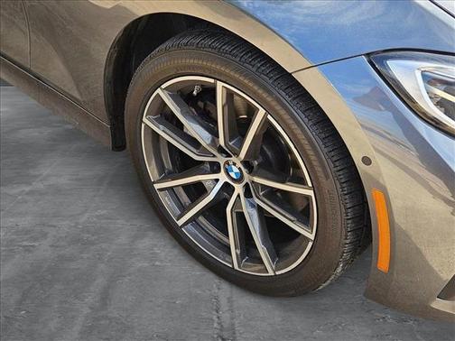 2022 BMW 330 330i