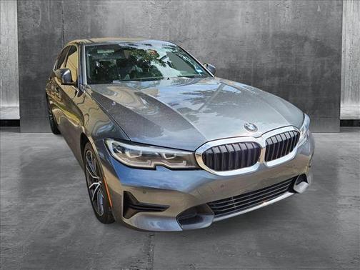 2022 BMW 330 330i