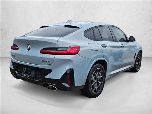 2025 BMW X4 xDrive30i