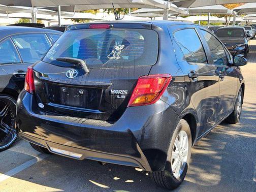 2017 Toyota Yaris LE