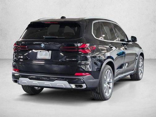 Black Sapphire Metallic 2026 BMW X5 sDrive40i