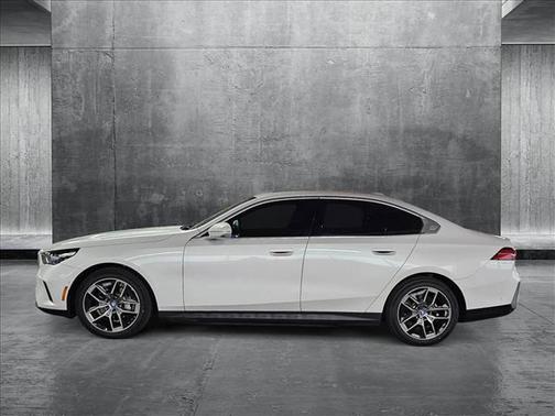 2024 BMW i5 eDrive40
