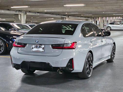 2025 BMW 330 i