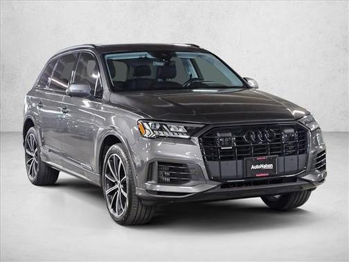 2022 Audi Q7 55 Premium Plus