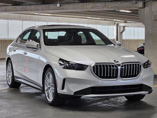 2024 BMW 530 i xDrive