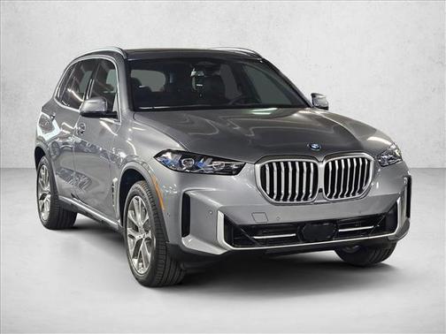 Skyscraper Grey Metallic 2026 BMW X5 xDrive40i