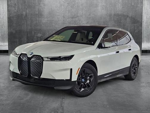2025 BMW iX xDrive50