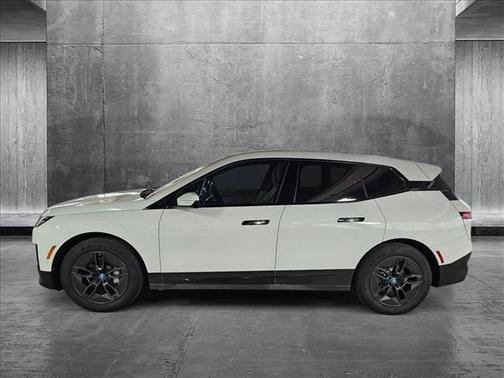 2025 BMW iX xDrive50