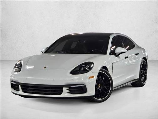 2018 Porsche Panamera 4