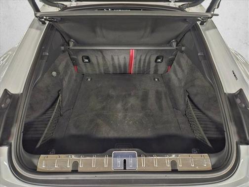 2018 Porsche Panamera 4