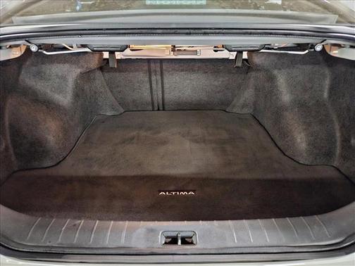 2021 Nissan Altima SR FWD