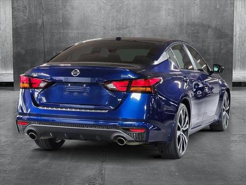 2021 Nissan Altima SR FWD