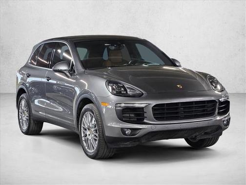 Meteor Grey Metallic 2018 Porsche Cayenne S