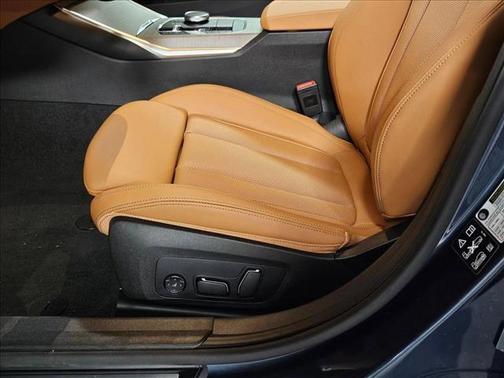 2025 BMW 330 i xDrive