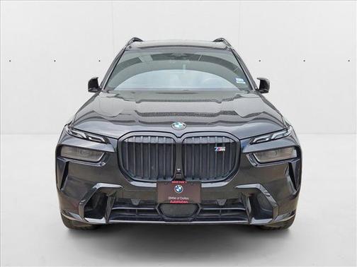 2023 BMW X7 M60i