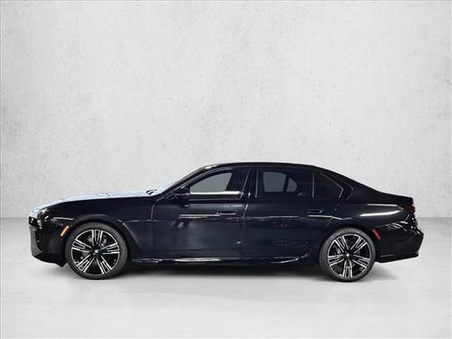 2026 BMW 740 i