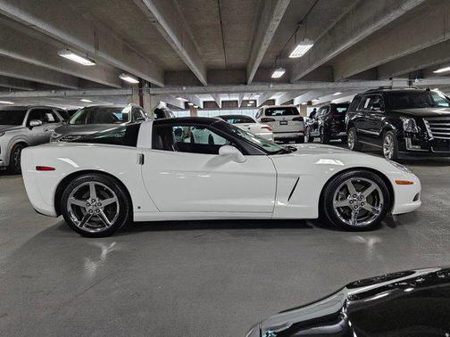 Arctic White 2007 Chevrolet Corvette Base