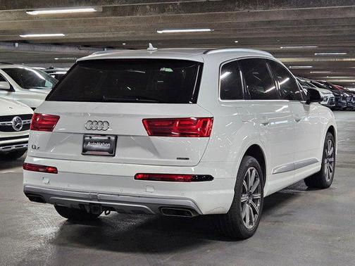 2019 Audi Q7 45 Premium Plus