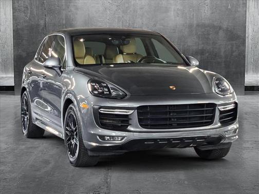 2016 Porsche Cayenne GTS