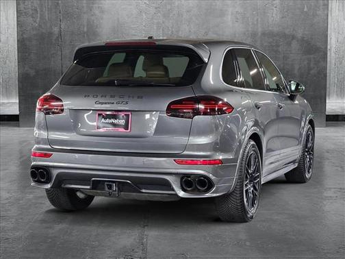 2016 Porsche Cayenne GTS