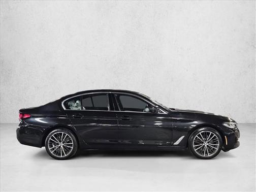 2021 BMW 530 530i