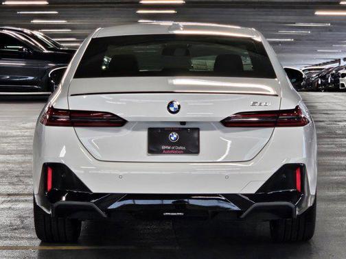 2024 BMW 530 i