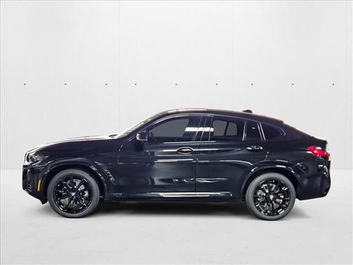 2025 BMW X4 xDrive30i